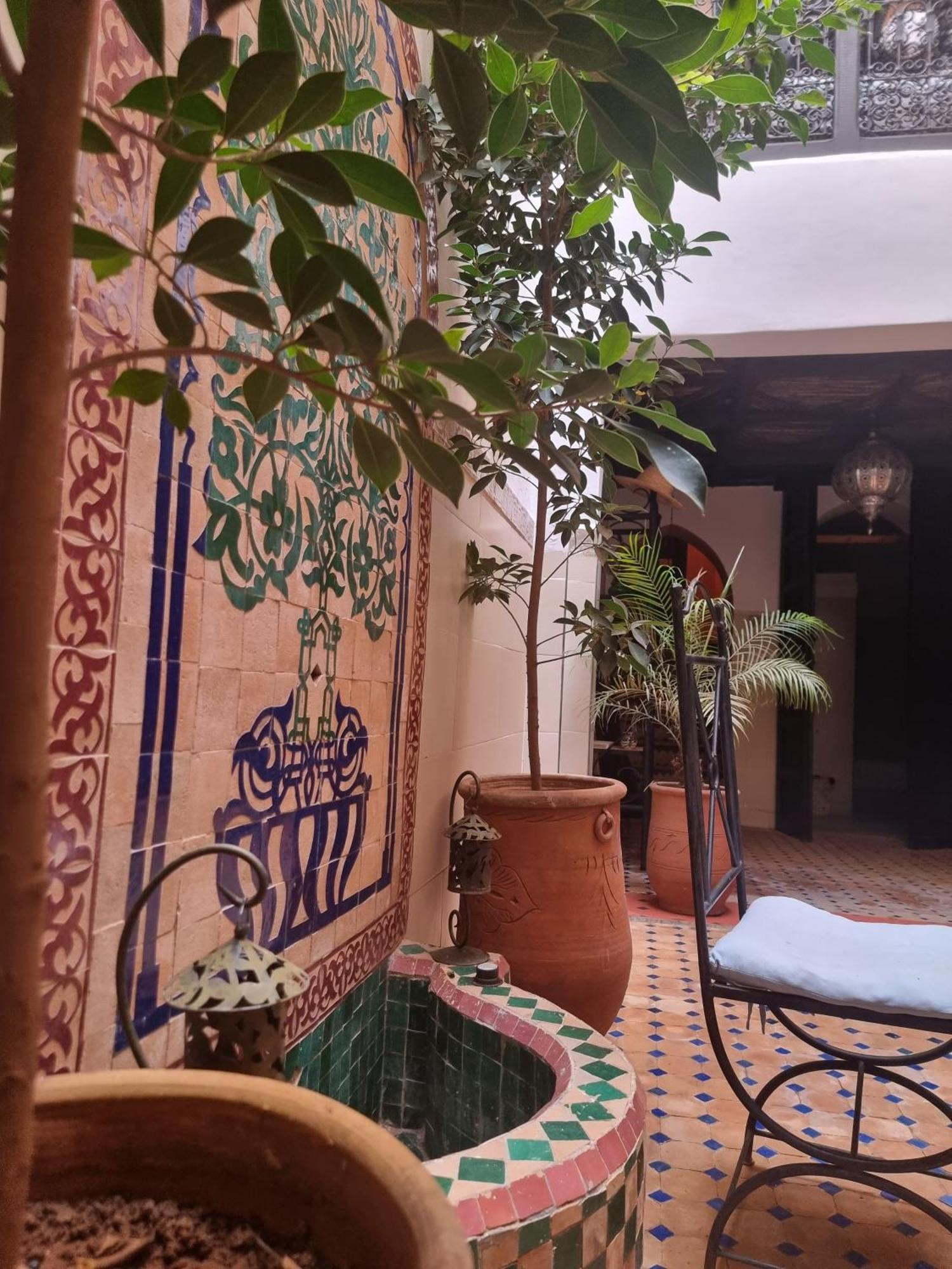 Riad Black Doors Marrakesh Exterior photo
